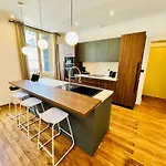 Apartman Le Big Duplex, Hypercentre, 4 Chambres, Spacieux Tours