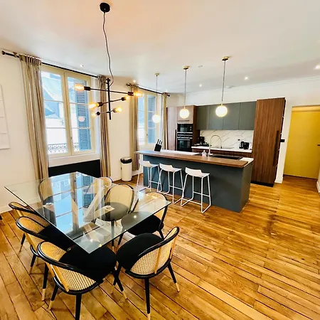 Appartement Le Big Duplex, Hypercentre, 4 Chambres, Spacieux *