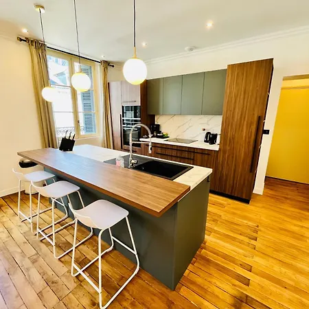 Apartment Le Big Duplex, Hypercentre, 4 Chambres, Spacieux Tours