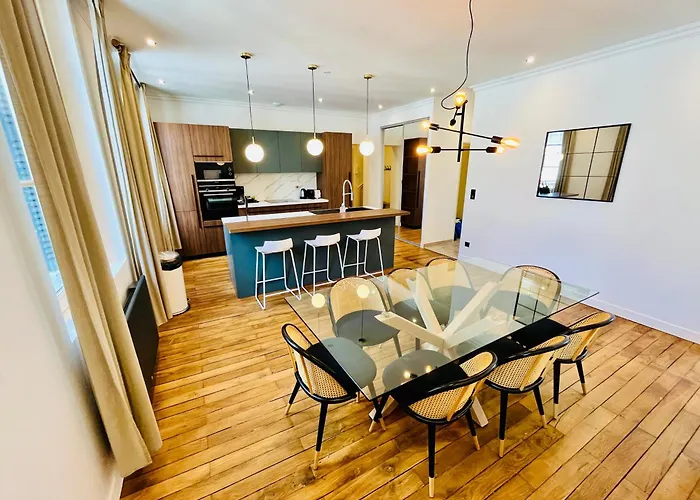 Le Big Duplex, Hypercentre, 4 Chambres, Spacieux Appartement *